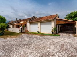 Holiday Home Dami I - MNI211 by Interhome, vacation home in Santa-Lucia-di-Moriani