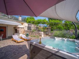 Holiday Home Dedina srića by Interhome, hotel in Bribir