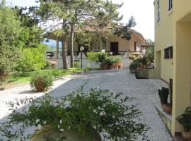 Valle degli Ulivi appartamento, khách sạn giá rẻ ở Terni