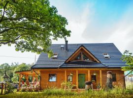 Chatka obok Dziadka w okolicy Czarnej Góry, alquiler vacacional en la playa en Stary Gieraltow