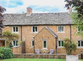 Climbing Rose Cottage - Dog Friendly - Peaceful Cotswold Cottage, hotel en Adlestrop