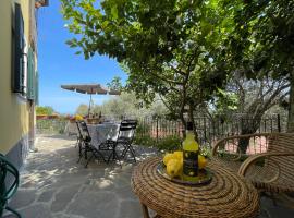 Apartment Casa dei Fiori by Interhome, Hotel in Lingueglietta