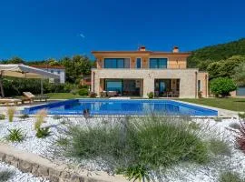 Holiday Home Villa Alpeza by Interhome