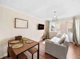◑4 Bed Townhouse◑10guests◑ Garden◑Wifi & Netflix◑, hotel v destinaci Thamesmead