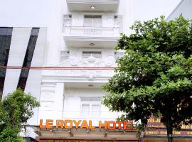 Khách sạn Le Royal, מלון ליד שדה התעופה ליין חואונג - DLI, Lien Nghiia