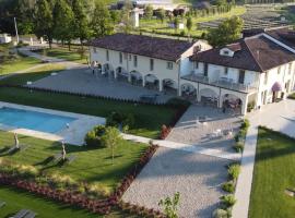 L'aja della Mirusina - Piedmont Resort Monferrato Langhe รีสอร์ทในกาเนลลี