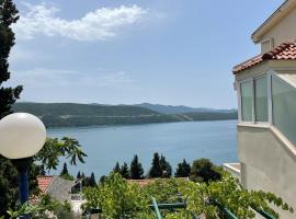 Holiday Home Blanka, hotell sihtkohas Neum