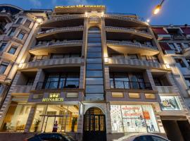 Hotel Monarch, khách sạn ở Batumi