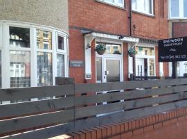 Snowdon House Single rooms for solo travellers, lodging in Rhyl