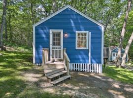 Updated Tiny House Walk to Wiscasset Village, cabana o cottage a Edgecomb