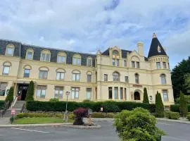 Manresa Castle