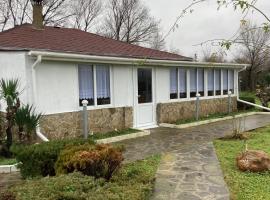 Guest House Maria, cottage in Ahtopol