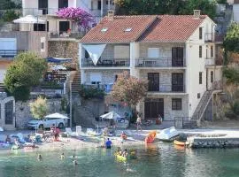 Apartmani Dora