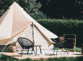 Glamping op boutique camping Whanau, luxury tent in Rutten