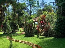 Chacara Lucinda - chales na Serra da Graciosa, Ferienwohnung in Morretes