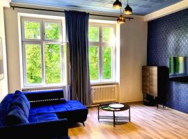 Luxury Three-Bedroom Apartment, apartamento em Teplice