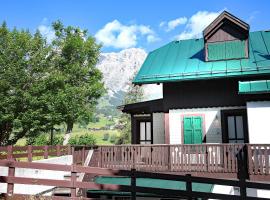 Casa Cortina (mansarda), hotel a Cojana