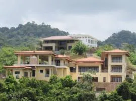 Casa Amarillo Jaco Beach Costa Rica