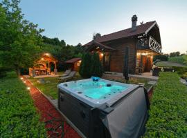 Lavanda Land - Villa Tanya Mrežnica, недорогой отель в городе Donji Zvečaj