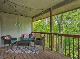 Reeds Spring Condo with Balcony and Pool Access!