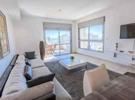 Luxury Marina 4BR apartment by Airsuite, hotel in Ashdod
