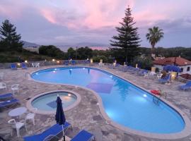 Penelope Apartment Hotel, hotel a Dassia