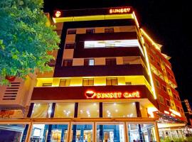 Hotel SunSet Beni Mellal: Beni Mellal şehrinde bir otel