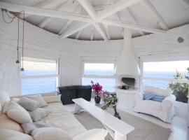 Villa Aiolos: above the sea, within Agios Nikolaos, hotel in Agios Nikolaos