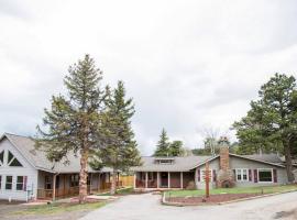 Old Man Mountain, Spacious lodge with loft Great for families, Dogs allowed, hotell i Estes Park