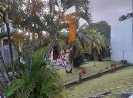 Escale au jardin des plantes, rum i privatbostad i Fort-de-France