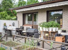 Beautiful Home In Ljungbyholm With Sauna, cottage in Ljungbyholm
