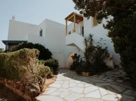 Sea-View House with private beach, Sounio