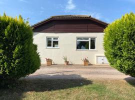 Sleepy Donkey Cottage, holiday home in Sidmouth