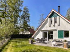 Stunning Home In Sint Nicolaasga With Kitchen, vacation home in Sint Nicolaasga