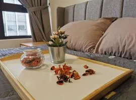 Millerz Square, Old Klang Road Near Mid Valley by De Harlequins Guesthouse