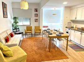 Almada big flat next To Lisbon and Caparica beach, self-catering accommodation in Almada