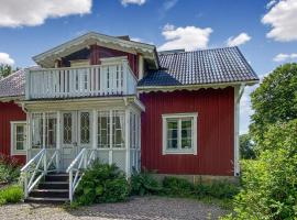 Awesome Home In Trans With Internet And 4 Bedrooms, holiday rental in Tranås