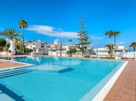 Estudio 2 Costa Adeje