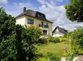 Haus mit Garten (neben National Park Eifel)