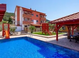 Awesome Apartment In Banjol With 2 Bedrooms, Wifi And Outdoor Swimming Pool
