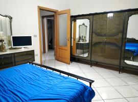 La casa di Sissi - Appartamento Indipendente con due camere da letto, дешевий готель у місті Baiano