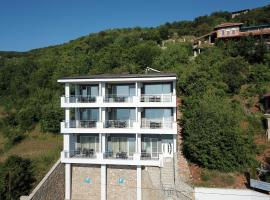 Velestovo View Apartments, huoneistohotelli kohteessa Ohrid