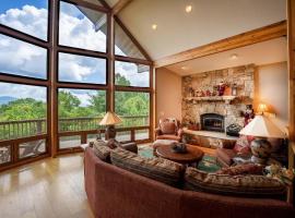 --Mountain Chalet Getaway with Breathtaking View Next to Tail of Dragon--, chalet a Robbinsville