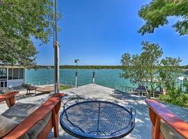 Lakefront Brownwood Home with Private Boat Dock, hotel i Lake Brownwood