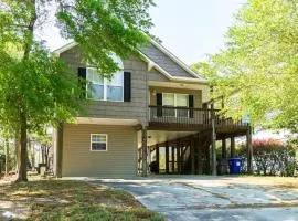 Island Delight by Oak Island Accommodations