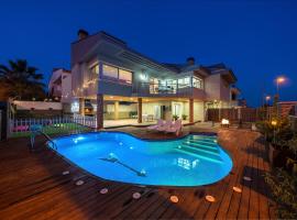 Villa Luxury Rock Tirri, hotel a Reus
