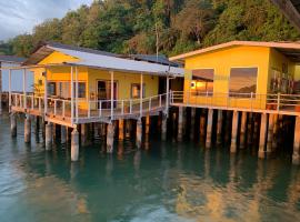 Banana Bay Marina, hotel in Golfito