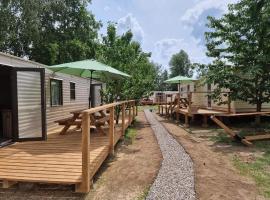 Pod bocianim gniazdem, glamping en Węgorzewo