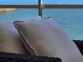 LA SUITE appartement pleine vue mer