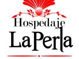 Hospedaje La Perla, guest house in Encarnación